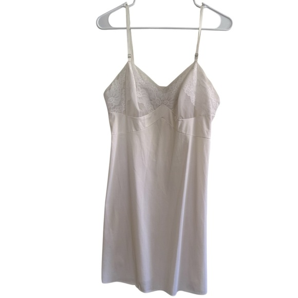 Vintage Vanity Fair White Cream Night Gown Slip Strappy Lace Sweetheart 36 S USA - Picture 1 of 6